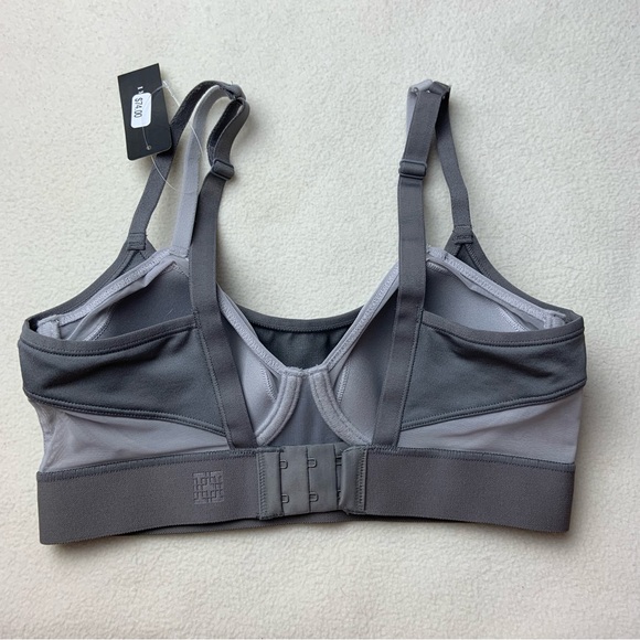 NWT New Natori Light Gray Gravity Contour Underwire Sports Bra Size 32B - Picture 3 of 4